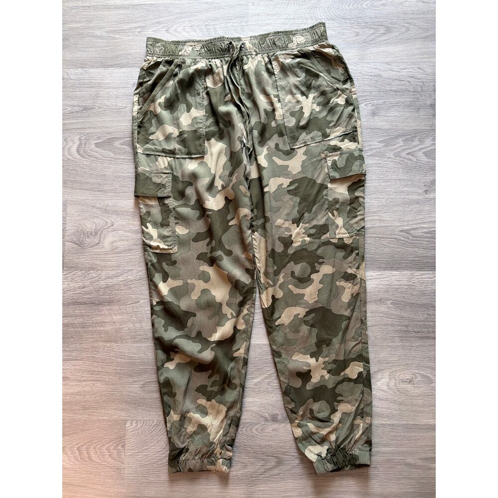 NWT Olive & Oak size all camouflage rayon joggers pants